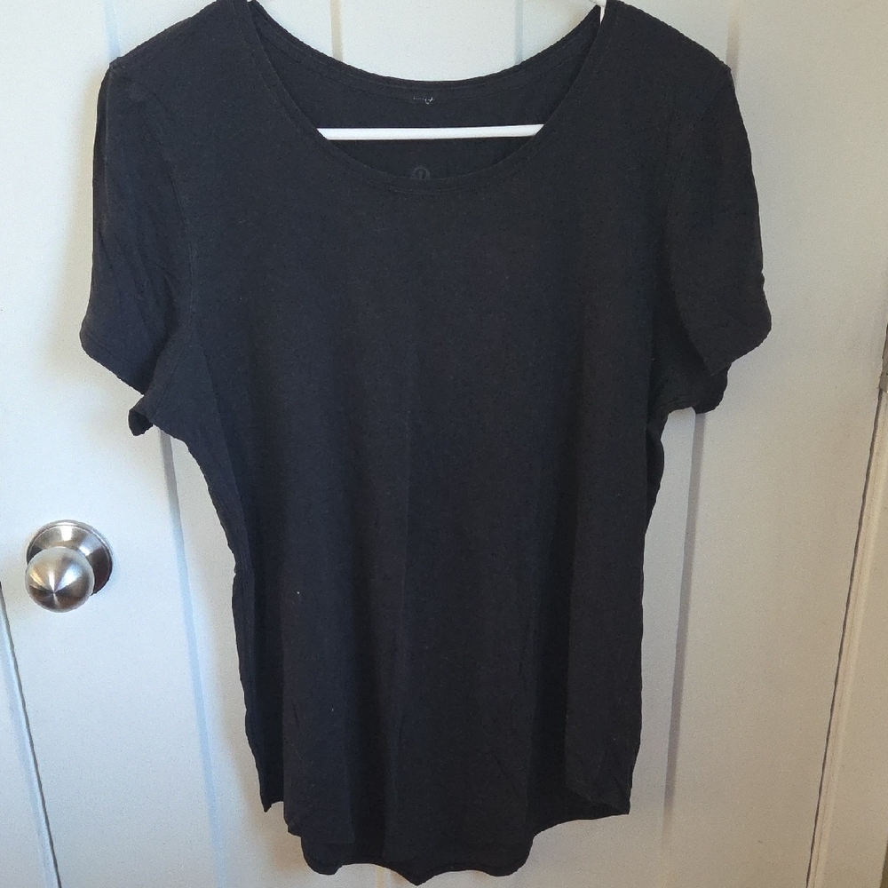 Lululemon Black Tshirt